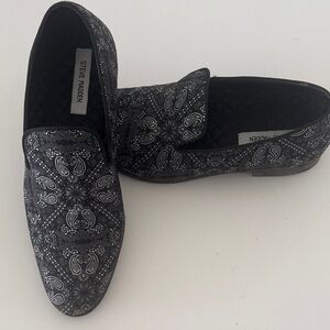 Steve Madden Black and White Paisley Men's Loafers